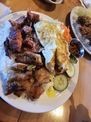 Huong Lan Vietnamese Restaurant